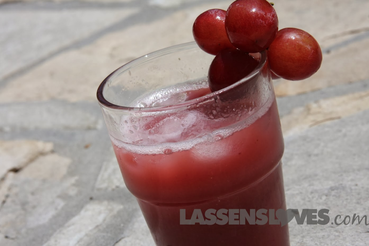 summer+drinks, healthy+summer+drinks, make+your+own+soda, rosemary+cucumber+limade, fresh+grape+soda