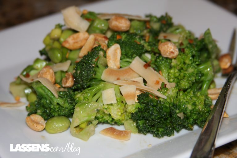 LASSENS Broccoli Salad with Thai Peanut Sauce