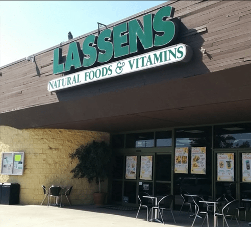 Ventura Storefront - 1020